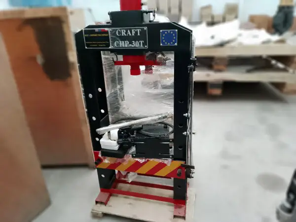 PRENSAS HIDRAULICAS PM-30TE