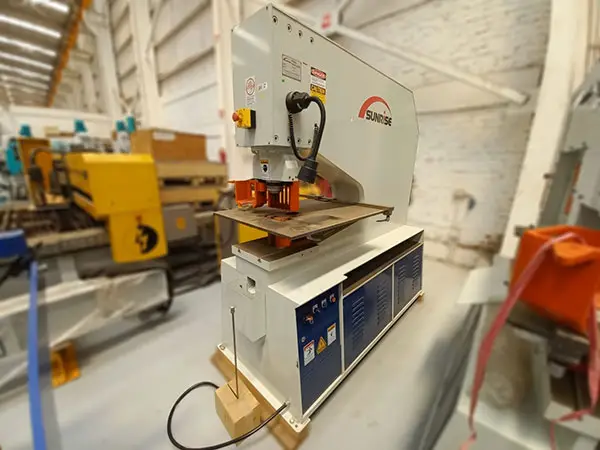 PUNZONADORA PM-80XT