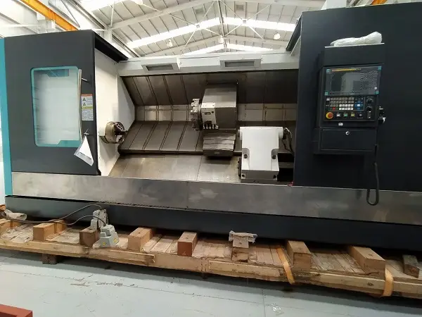 TORNO CNC IBI30 2000 CNC